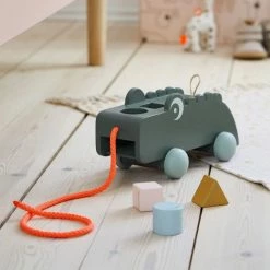 Brand new ⭐ Done by Deer Sortierspiel & Ziehtier - Croco - Grün 🔥 -Toys & Gifts Store done by deer sortierspiel ziehtier croco grun 4894053 d3